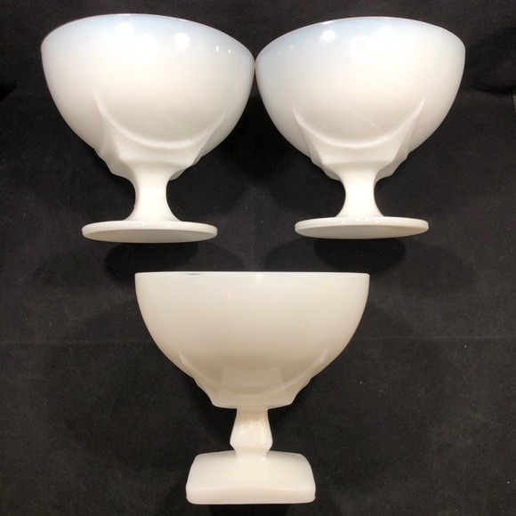 3 MILK GLASS PEDESTAL BOWLS/CANDY DISHES. 2 ROUND BOTTOM/1 SQUARE BOTTOM - Picture 1 of 13